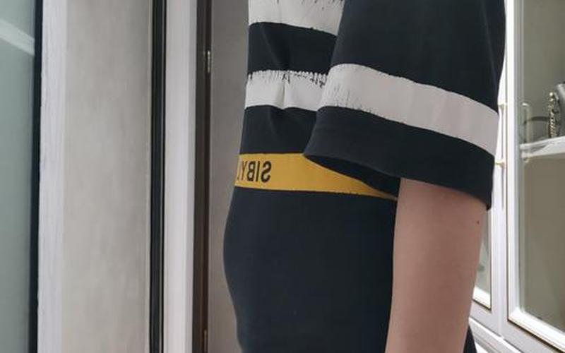怀孕12周肚子是硬的还是软的(孕12周小肚子硬硬的感觉正常吗)
